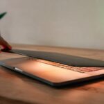 Desligar o computador ou colocar no modo de espera: entenda a diferença